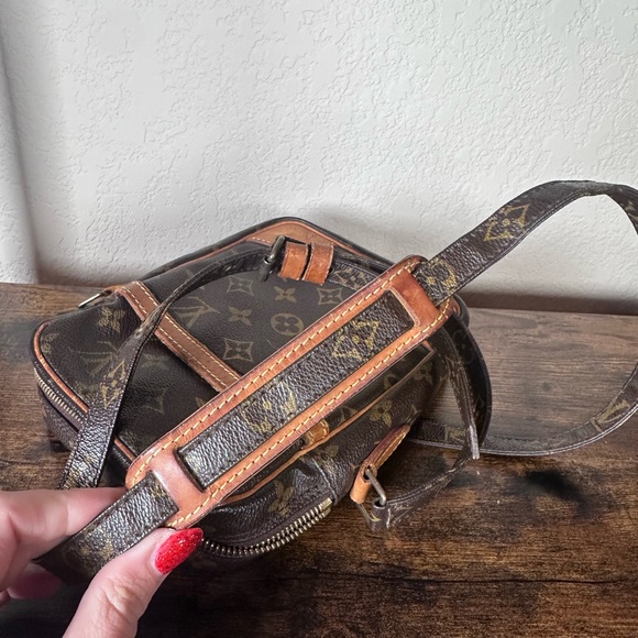 Authentic Louis Vuitton Danube Monogram Brown Messenger Crossbody Bag